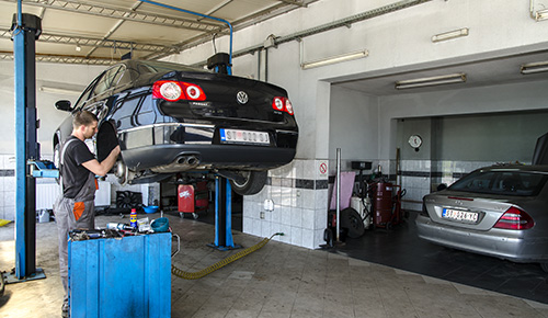 fotografija auto mehaničarske radionice Maj Auta u Staroj Pazovi