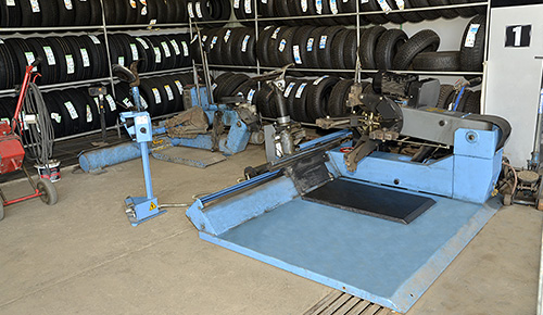 fotografija vulkanizerske radionice Maj Auta u Staroj Pazovi